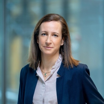 Elodie Perthuisot, Carrefour